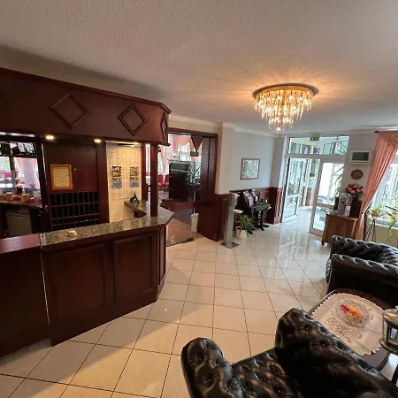 Poseidon 酒店 Ostseebad Kühlungsborn